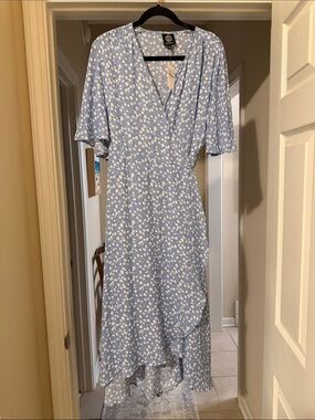 BOBEAU light Blue Floral Wrap Midi Dress
